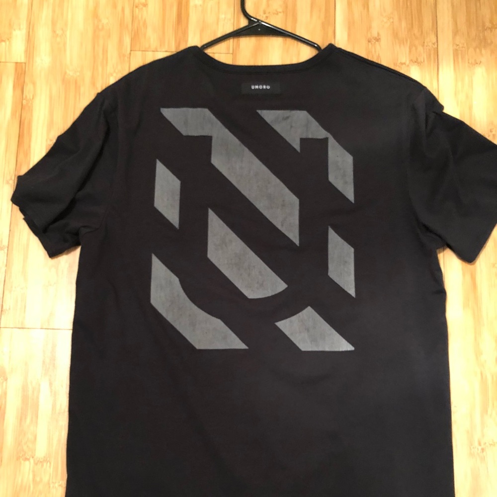 Umoro Reflective T Shirt Men’s Size L Black